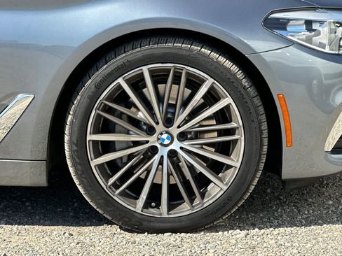Used 2019 BMW 530i w/ Luxury Package RWD image 30