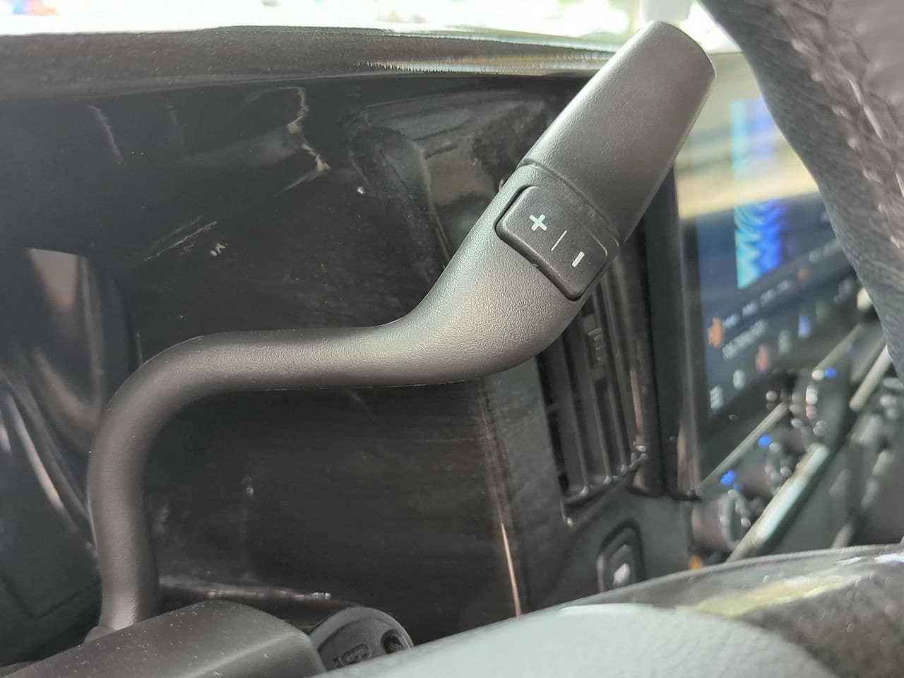 New 2026 Chevrolet Express 2500 Extended w/ Driver Convenience Package RWD image 15