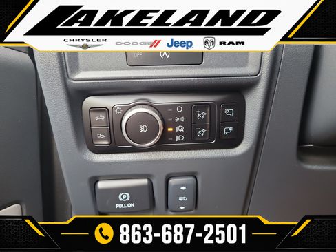 Used 2025 Ford F150 Raptor AWD/4WD image 31