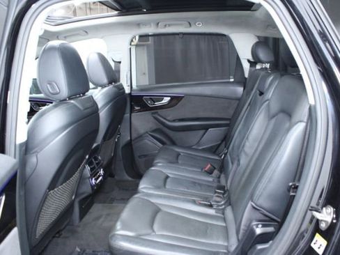 Used 2017 Audi Q7 3.0T Prestige w/ Prestige Package image 25