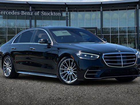 New 2025 Mercedes-Benz S 580 4MATIC Sedan image 2