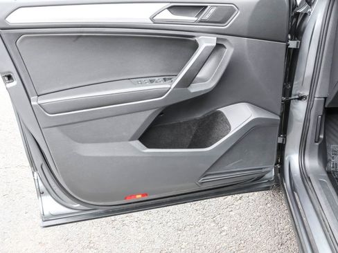 Used 2022 Volkswagen Tiguan S image 27