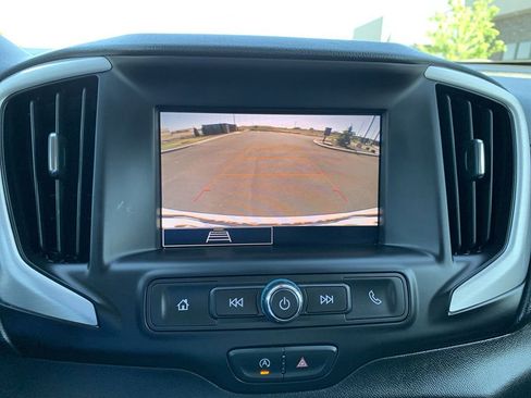 Used 2024 GMC Terrain SLE AWD/4WD image 22