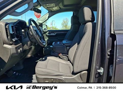 Used 2023 Chevrolet Silverado 1500 LT AWD/4WD image 15