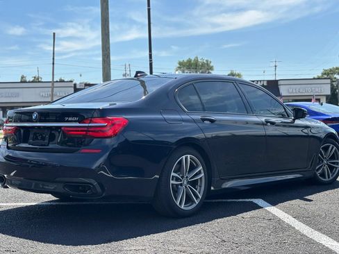 Used 2018 BMW 750i xDrive AWD/4WD image 5