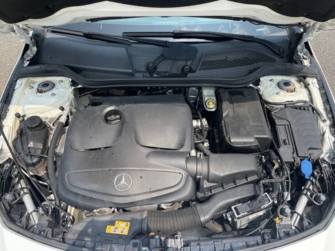 Used 2018 Mercedes-Benz CLA 250 4MATIC image 11
