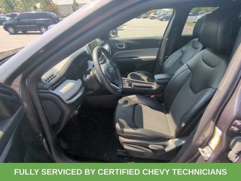 Used 2024 Jeep Compass Latitude AWD/4WD image 24