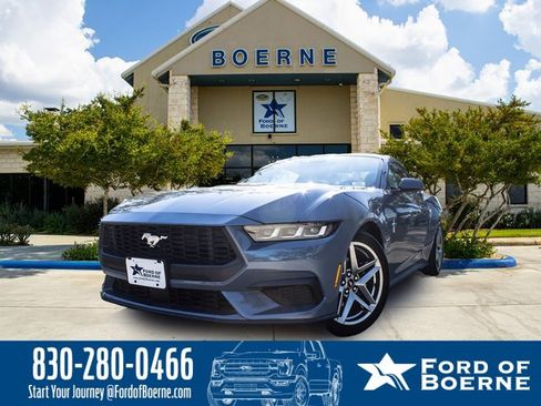 Used 2025 Ford Mustang Coupe image 1