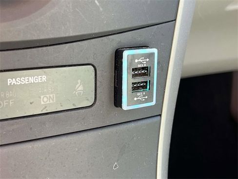 Used 2012 Toyota Corolla LE image 27