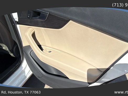 Used 2017 Audi A4 2.0T Premium w/ Convenience Package image 33