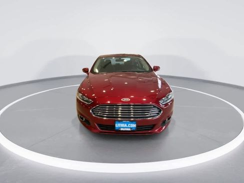 Used 2016 Ford Fusion SE w/ Equipment Group 502A FWD image 3