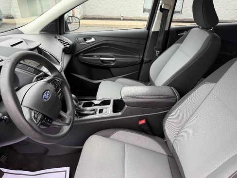 Used 2018 Ford Escape SE w/ SE Sync 3 Package FWD image 15