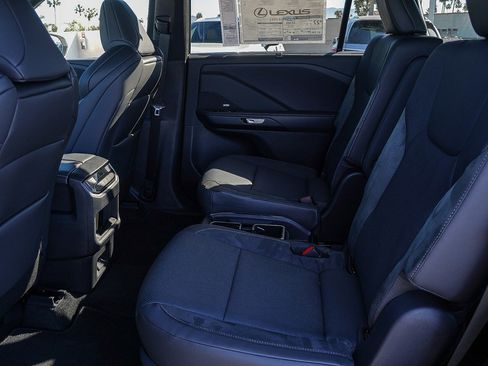 New 2026 Lexus TX 500h AWD image 22