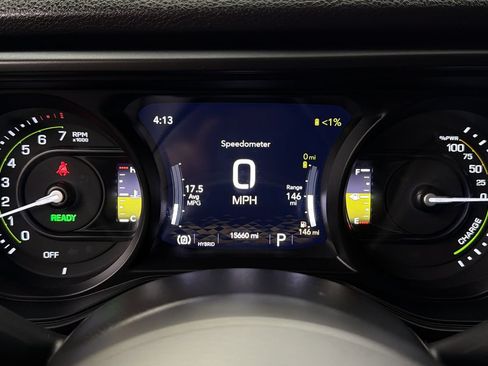 Used 2024 Jeep Wrangler Unlimited AWD/4WD image 27