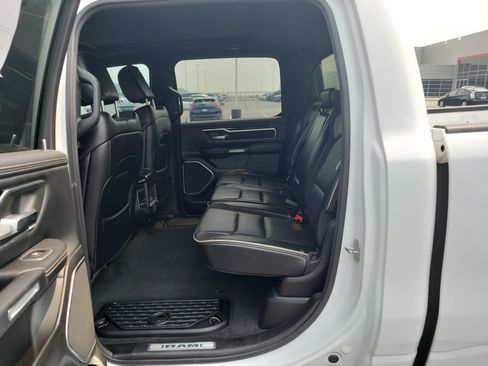 Used 2022 RAM 1500 Laramie AWD/4WD image 14