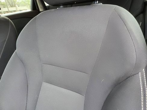 Used 2023 Nissan Rogue S image 13