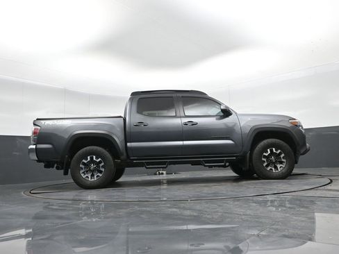 Used 2023 Toyota Tacoma TRD Off-Road image 33