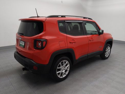 Used 2023 Jeep Renegade Latitude w/ Premium Group AWD/4WD image 10