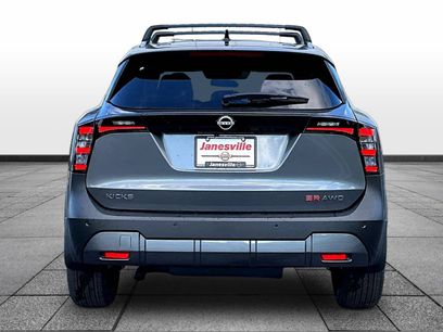 New 2026 Nissan Kicks SR w/ Cold Weather Package
