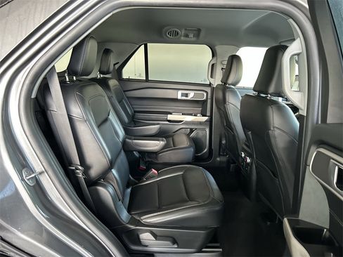 Used 2023 Ford Explorer XLT w/ Equipment Group 202A image 37
