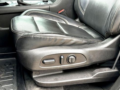 Used 2019 Chevrolet Traverse Premier w/ Redline Edition image 14