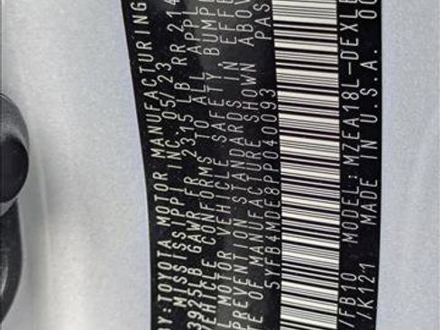 Used 2023 Toyota Corolla LE image 22