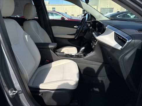 Used 2025 Buick Encore GX Preferred w/ Advanced Technology Package image 18