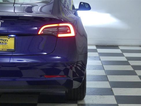 Used 2022 Tesla Model 3 Long Range image 30