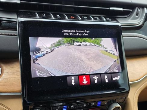 Used 2022 Jeep Grand Cherokee L Summit AWD/4WD image 21