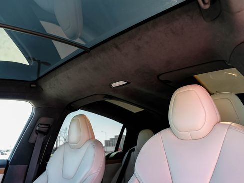 Used 2021 Tesla Model X Long Range image 5