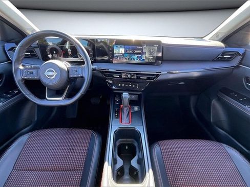 Certified 2025 Nissan Kicks SR image 7