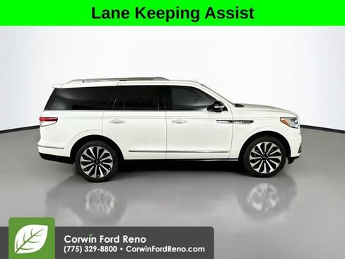 Used 2022 Lincoln Navigator Reserve AWD/4WD image 8