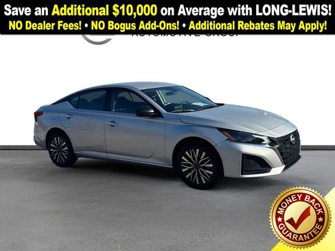 Used 2025 Nissan Altima 2.5 SV image 10