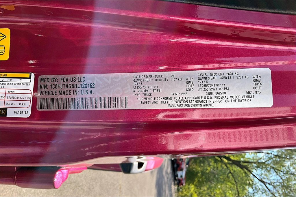 Used 2024 Jeep Gladiator Sport AWD/4WD image 43
