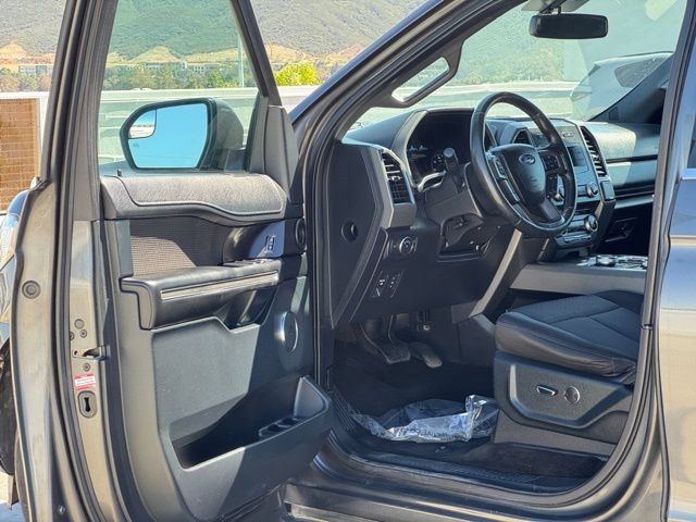 Used 2018 Ford Expedition Max XLT w/ Cargo Package AWD/4WD image 8