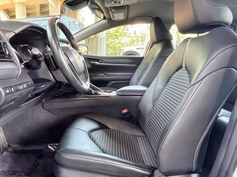 Used 2023 Toyota Camry SE FWD image 21