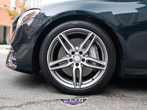 Used 2017 Mercedes-Benz E 300 image 9