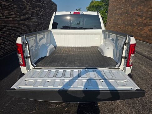Used 2022 RAM 1500 Big Horn AWD/4WD image 25