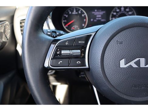 Used 2023 Kia Seltos EX image 25