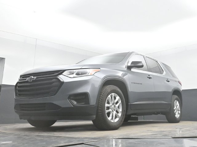 Used 2020 Chevrolet Traverse LS w/ LPO, Blackout Package FWD image 28
