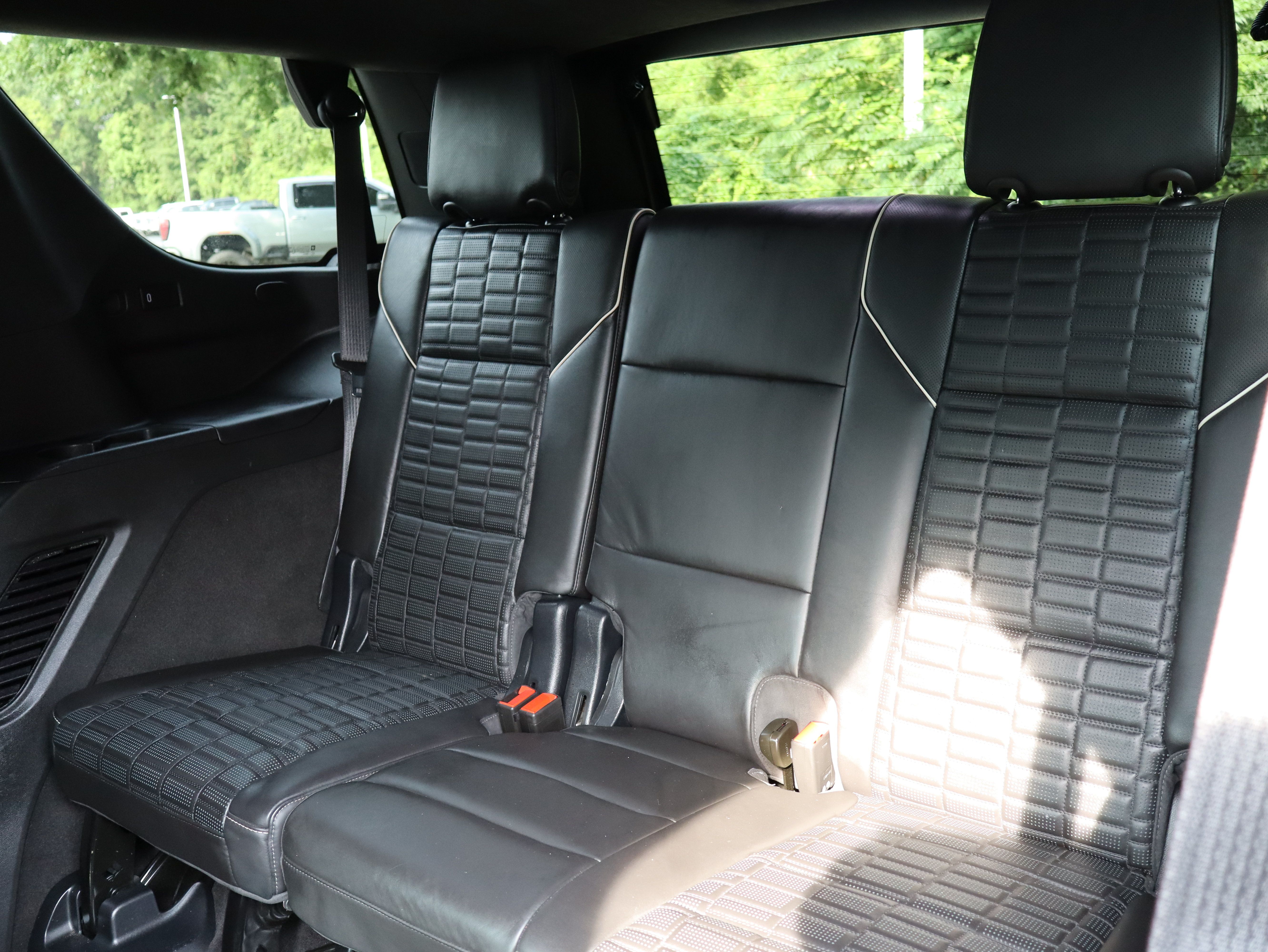Used 2023 Cadillac Escalade Sport Platinum w/ LPO, ONYX Package AWD/4WD image 52