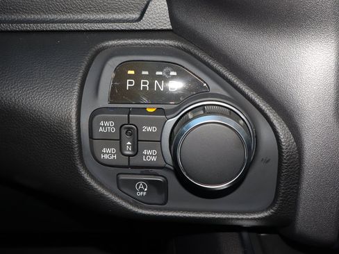 Used 2025 RAM 1500 Big Horn AWD/4WD image 21