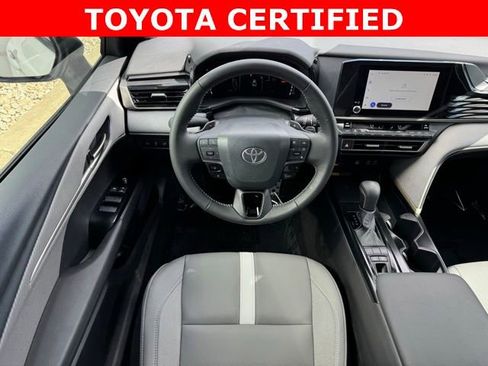 Certified 2025 Toyota Camry SE AWD/4WD image 5