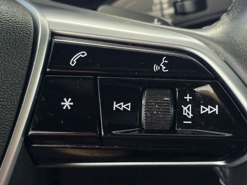 Used 2022 Audi A6 Premium Plus w/ Premium Plus Package image 44