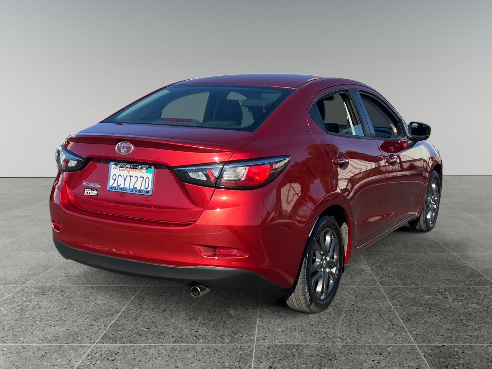 Used 2020 Toyota Yaris L FWD image 5