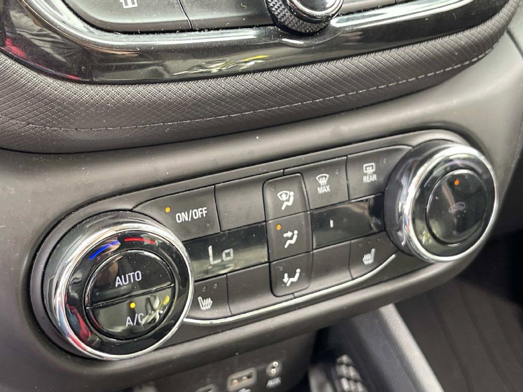 Used 2023 Chevrolet TrailBlazer LT w/ Convenience Package FWD image 23