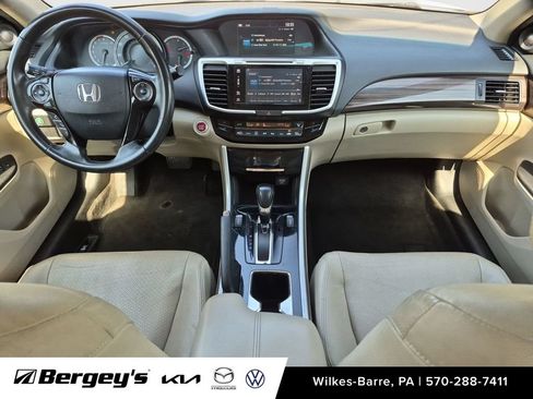 Used 2017 Honda Accord EX-L image 28