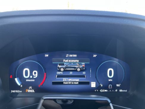 Used 2025 Ford Explorer ST-Line image 11