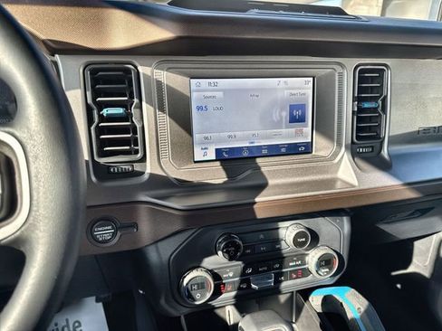 Used 2023 Ford Bronco Outer Banks image 20