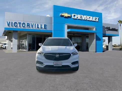 Used 2021 Buick Enclave Essence image 8